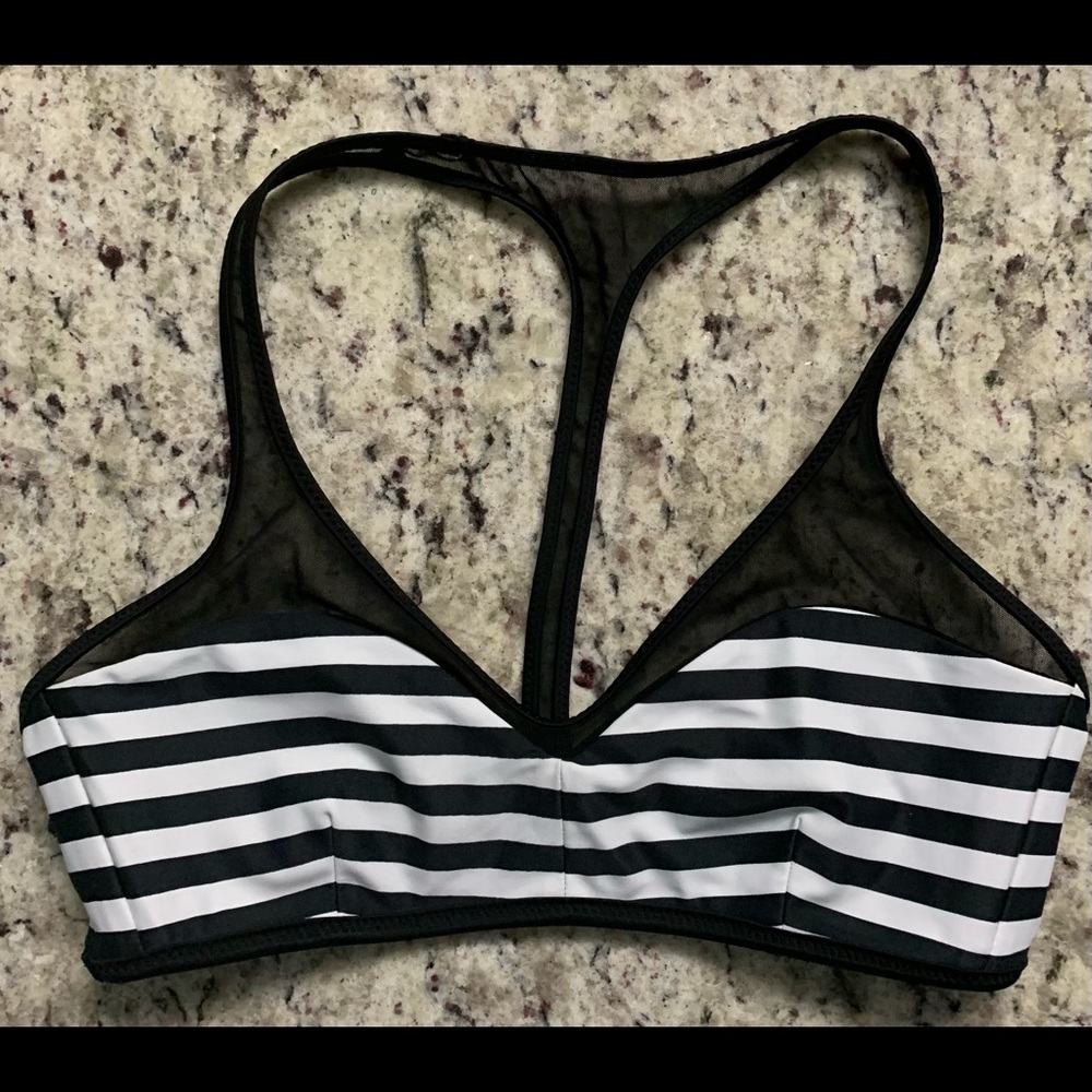 Lululemon reversible exercise bra. Size 4